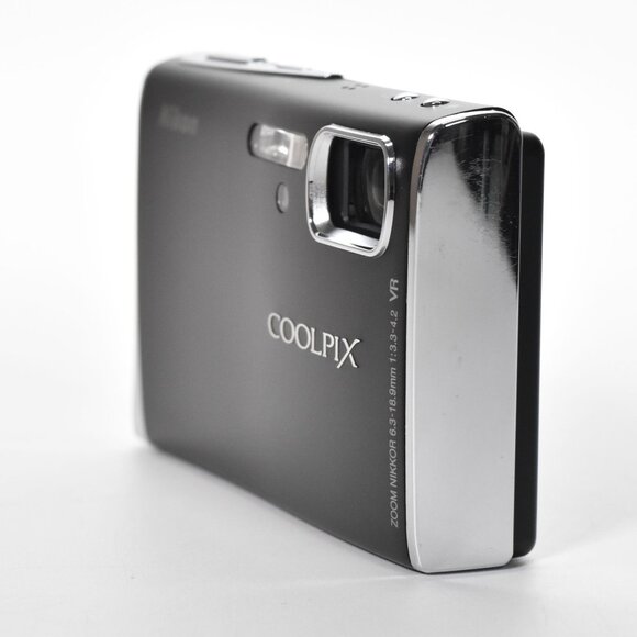 Nikon Coolpix S50 Digital Camera 7.2MP 3x Optical Zoom with VR 32GB SD Card - Picture 4 of 16